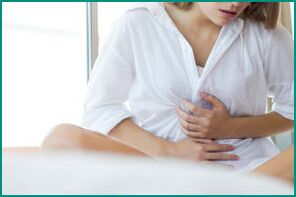 Pain due to postpartum cystitis in women